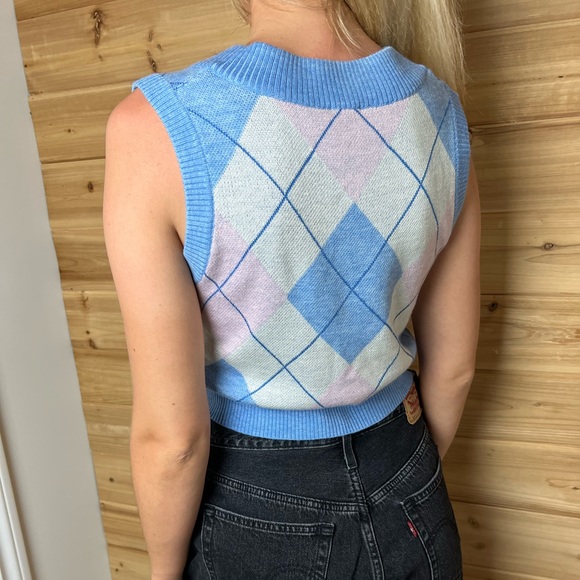 Princess Polly Sweater Vest - Picture 2 of 2